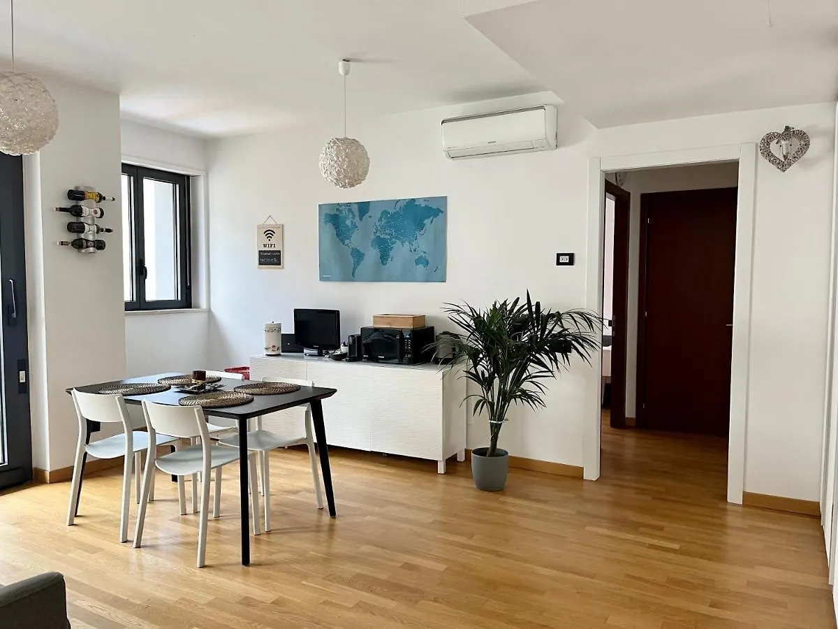 Appartamento con giardino max 6 persone sulla mm3 gialla Milano