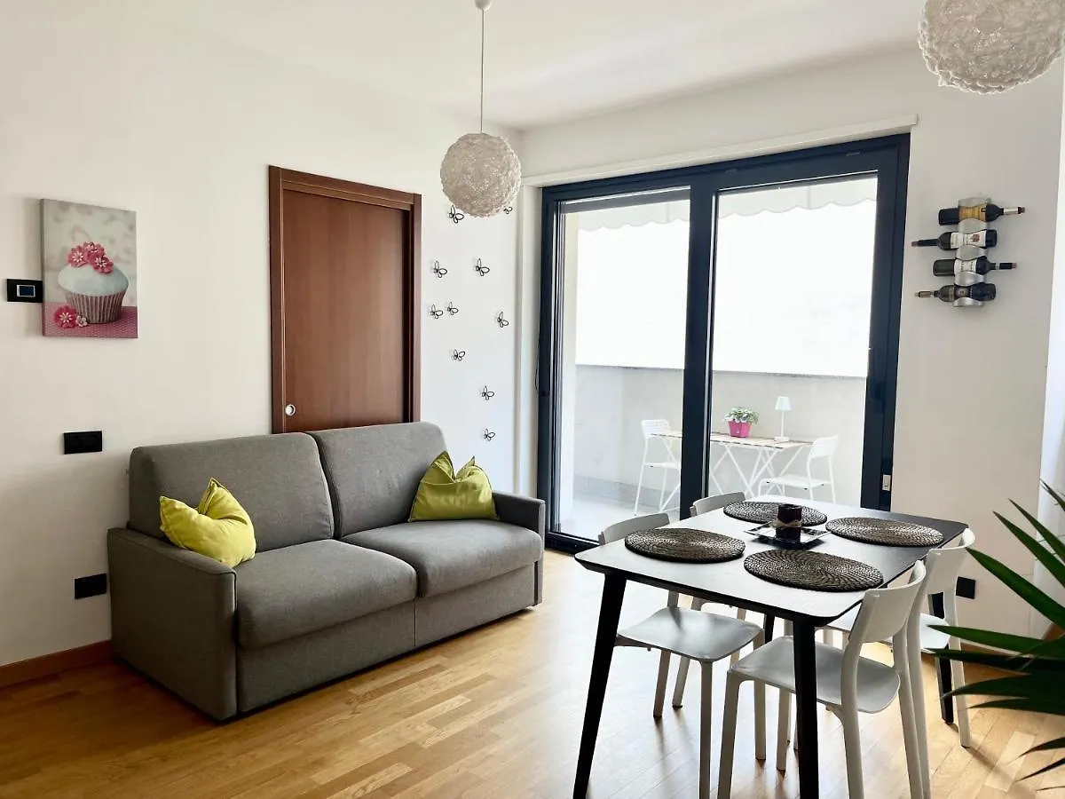 Appartamento con giardino max 6 persone sulla mm3 gialla Milano