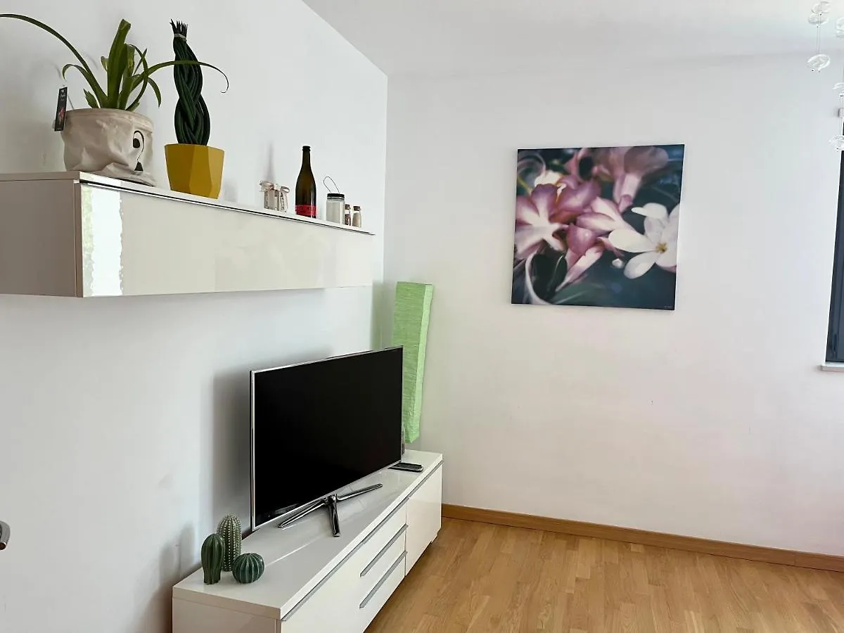 Appartamento con giardino max 6 persone sulla mm3 gialla Milano