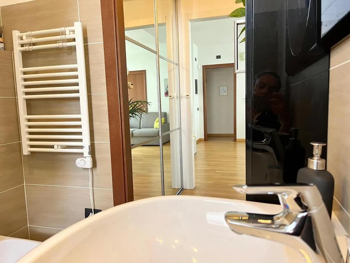Appartamento con giardino max 6 persone sulla mm3 gialla Milano