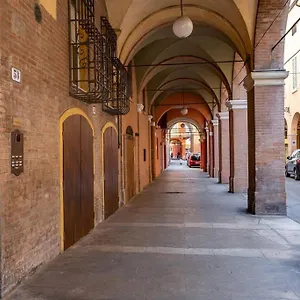 Rua Muro Piano Nobile Family , Modena Italia